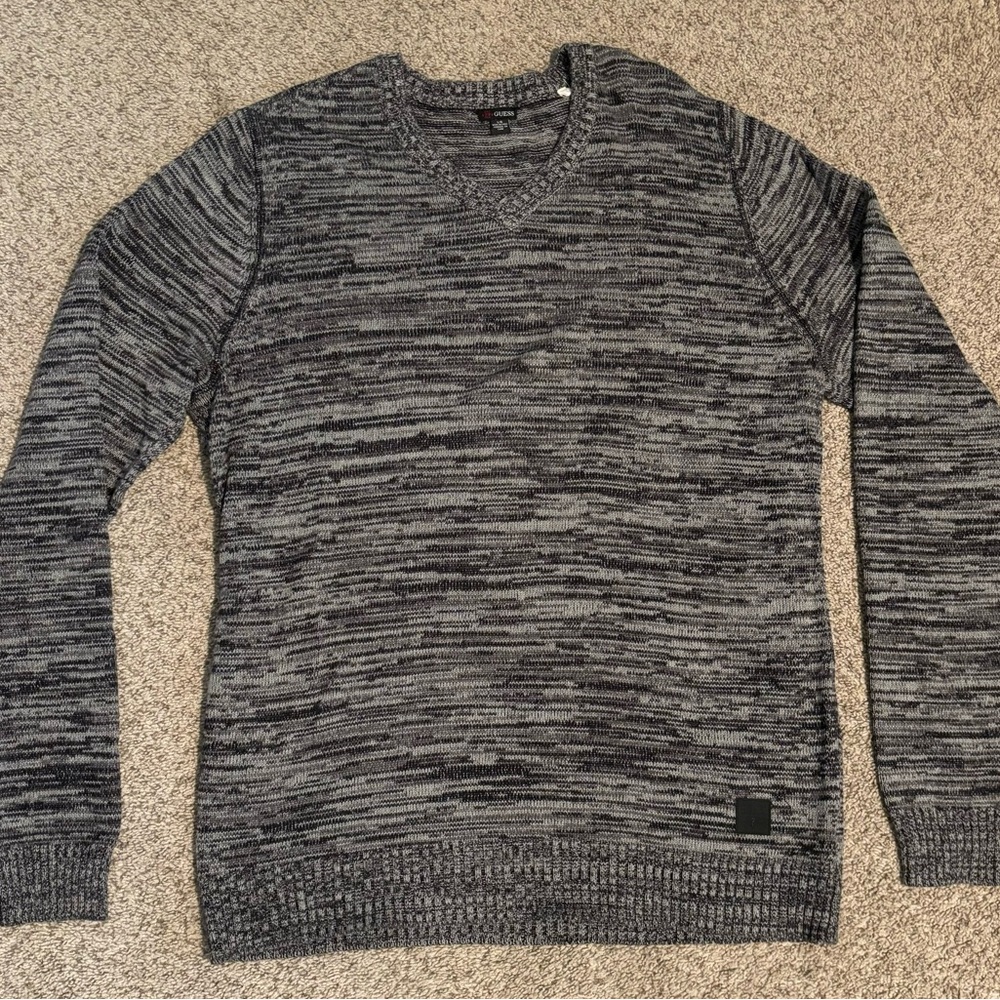 GUESS Men's Gray Sweater